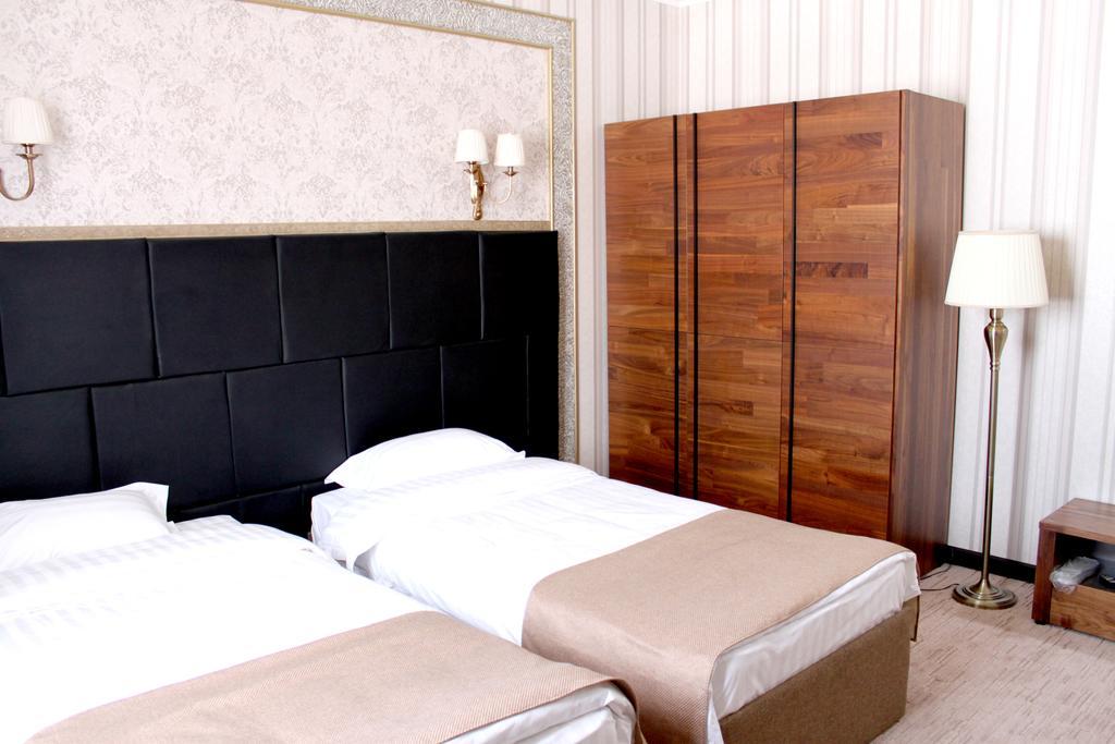 Astor Hotel & Spa Bishkek Exterior foto
